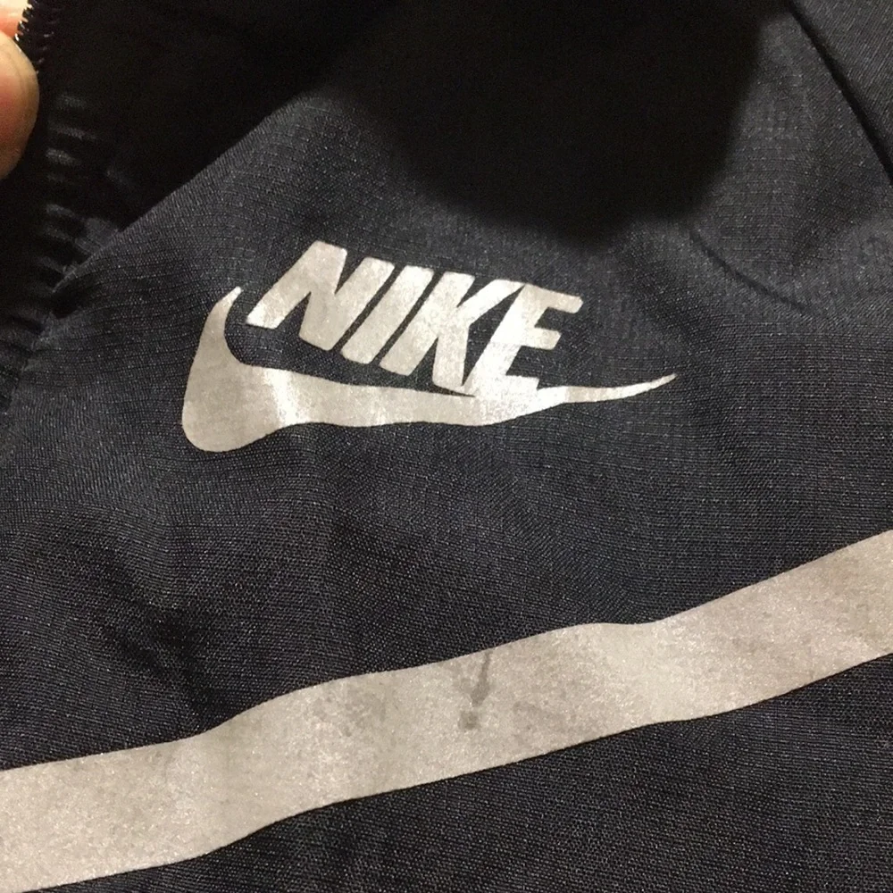 Like New! Nike boys Windbreaker ZipUP fleece lined hood jacket kids size 4 black